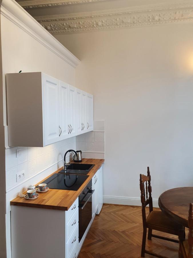 Prestige Aparthotel Piotrkowska 82 - Wyjatkowy Widok Na Deptak Łódź Eksteriør billede